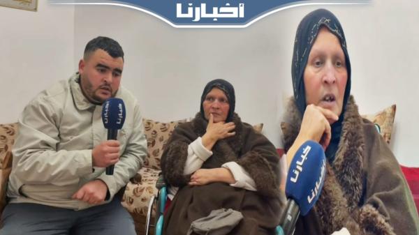 تضحية أم.. كانت معيل عيالها وأصيبت بإعاقة ثم مرض السرطان